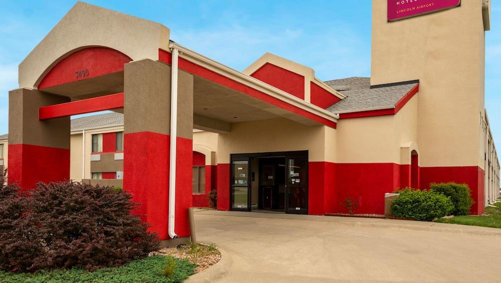 Oyo Hotel Lincoln Airport Ne, Hwy 80 Exterior photo